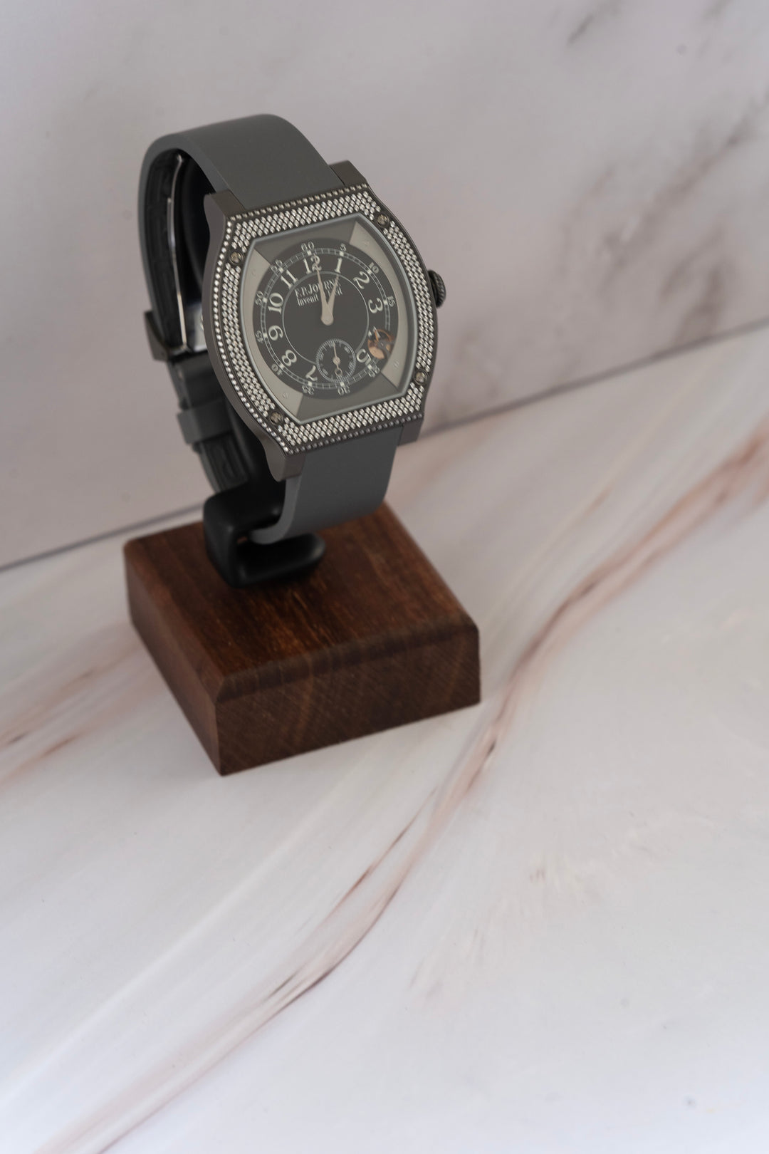 F.P.Journe Elegante 2024