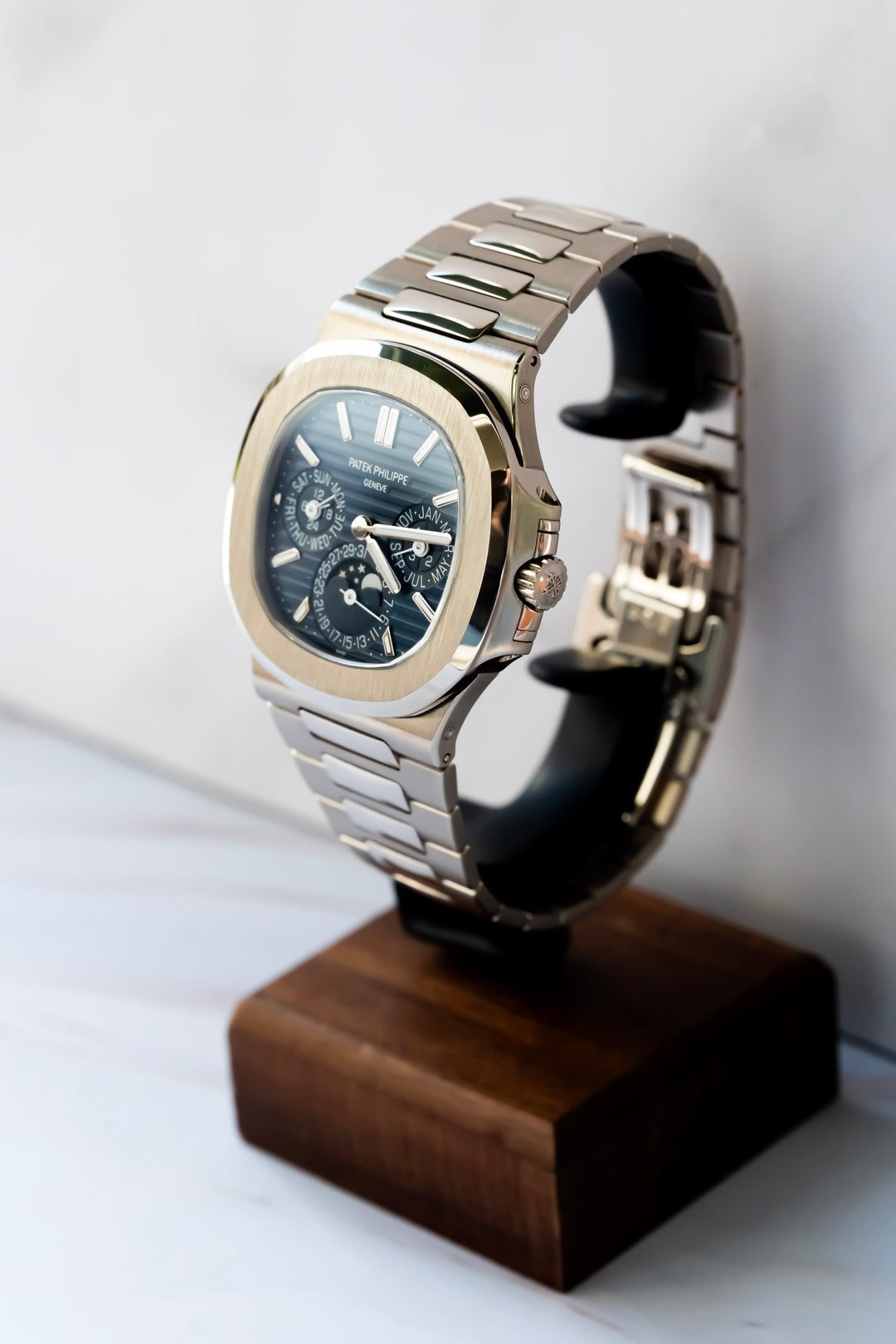 PATEK PHILLIPE 5740-1G NEW 2025