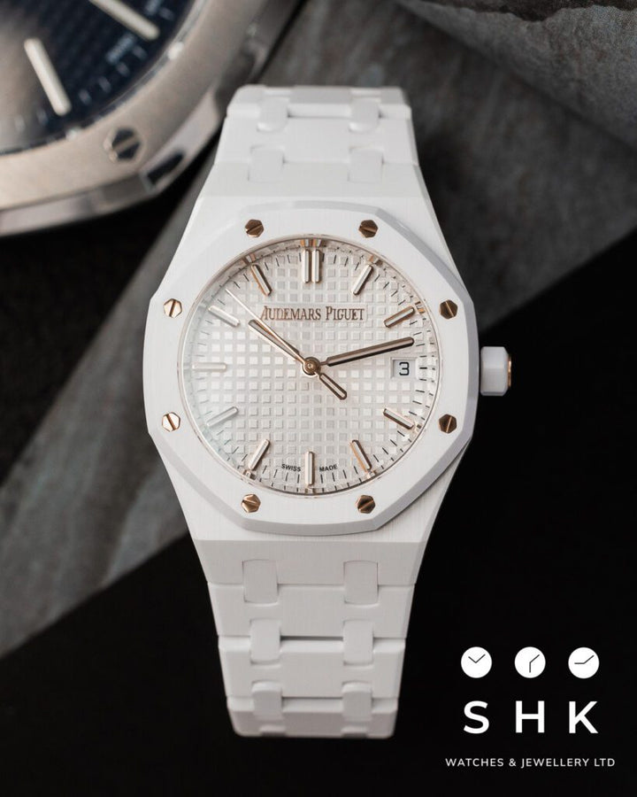 Audemars Piguet Royal Oak 77350CB ‘Ladies’ White Ceramic