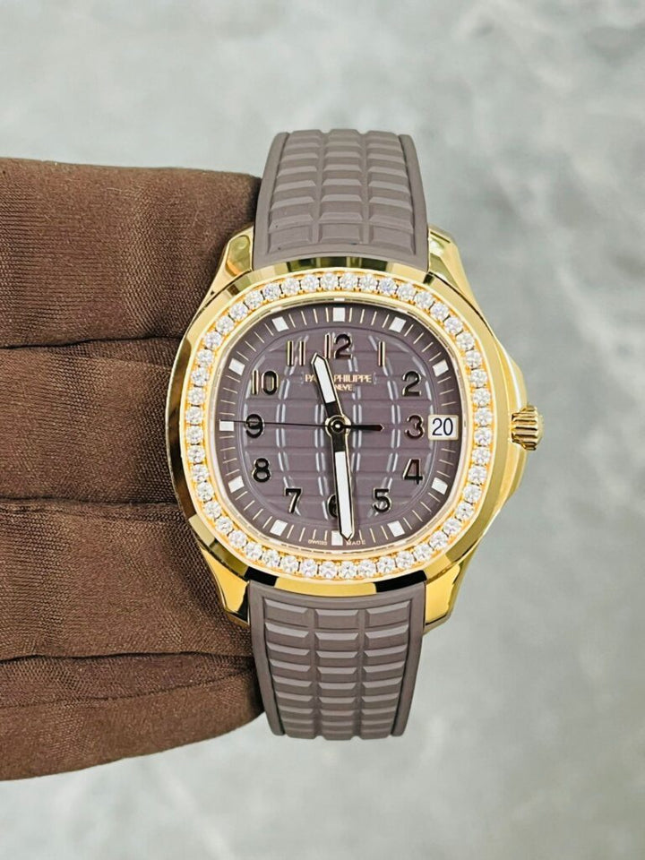 Patek Philippe Aquanaut 5268/200R-010 Rose Gold Taupe Brown Dial Diamond Bezel